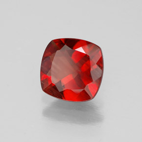 0.79 ct Red Andesine Labradorite Stone, Natural Andesine Labradorite in Cushion-Cut Shape for Sale