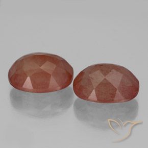 Andesine Labradorite Gemstones in 10 x 8 mm (calibrated) Size for Sale, Andesine Labradorite Stones in Medium Red Color