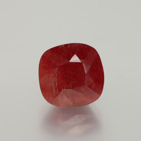 3.45 ct Red Andesine Labradorite Gemstone, Andesine Labradorite Gem in Cushion-Cut Shape for Sale.
