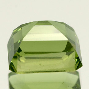 Apatite Gemstone in 7.2 x 6 mm Size for Sale, Apatite Stone in Green Color