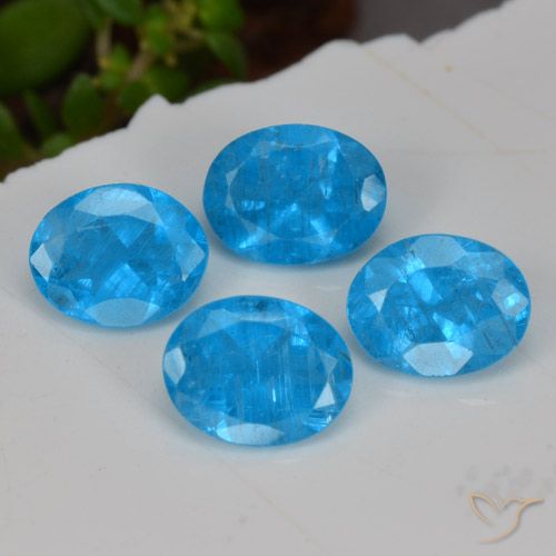 1.34ctw Natural Intense Blue Apatite, Oval, VS-SI