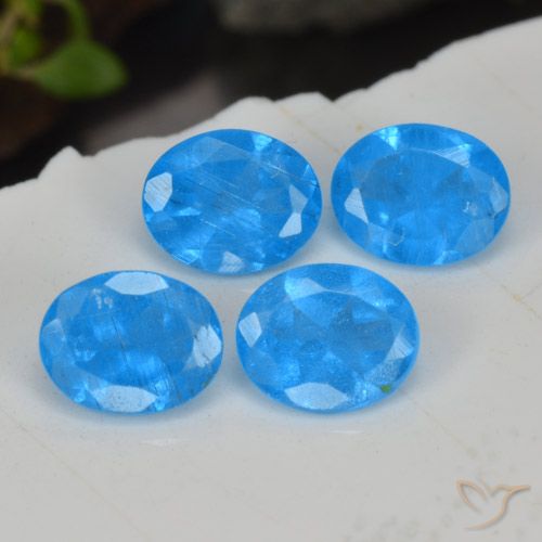 1.48 ct Blue Apatite, 5.1 x 4 mm Oval Cut From Madagascar, Photo A