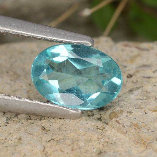 0.69 ct Blue Green Apatite, 6.9 x 4.8 mm Oval Cut From Madagascar, Photo A