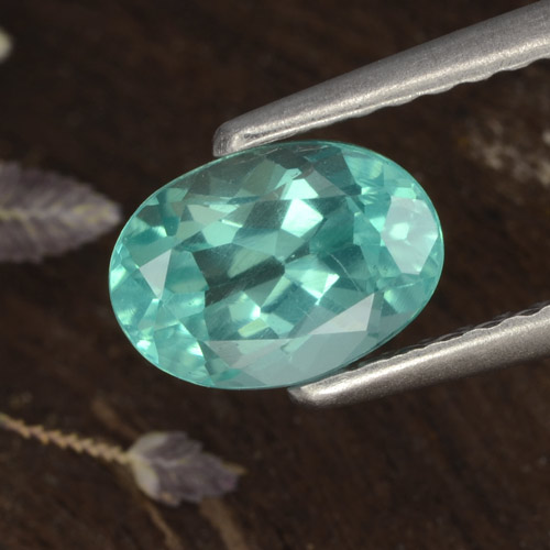 Apatita Turquesa Forma ovalada de 7,2 x 5,1mm de Madagascar, peso de 1.05ct, piedra preciosa Caliente de forma natural en claridad VS, Apatita de 1 pieza: el color es Cerceta claro, dureza Mohs de 5 - 5, Photo A
