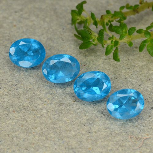 1.33ctw Natural Medium Blue Apatite, Oval, VS