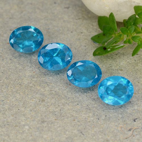 1.57ctw Natural Blue Apatite, Oval, VS