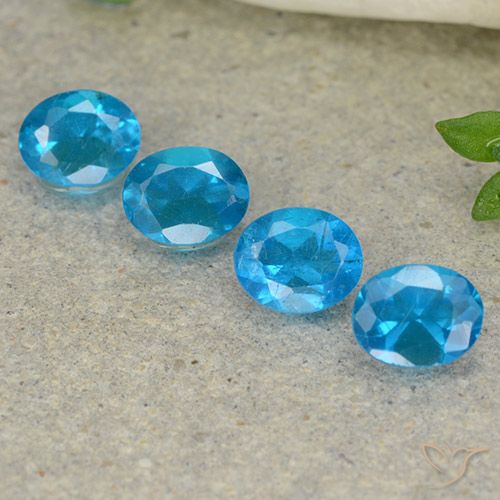 1.60ctw Natural Deep Azure Apatite, Oval, VS