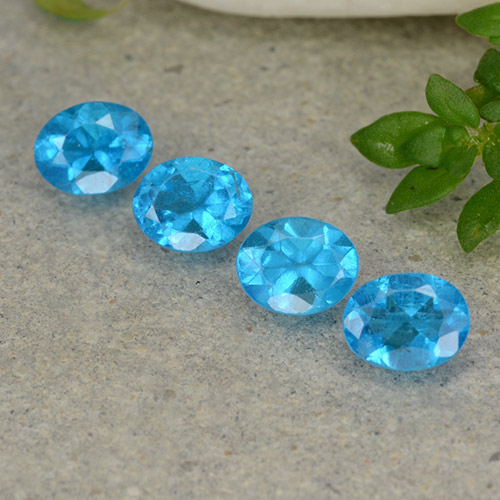 Lot of 4pc Oval Deep Azure Apatite from Madagascar - Size 5 x 3.9mm, Weight 1.47ct total / avg. 0.37ct each, Mohs Hardness 5 - 5, Photo A