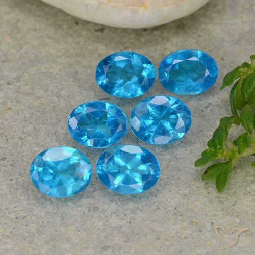 1.97ctw Natural Medium Blue Apatite, Oval, VS