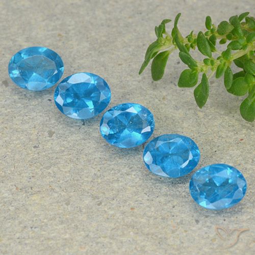 1.74ctw Natural Blue Apatite, Oval, VS