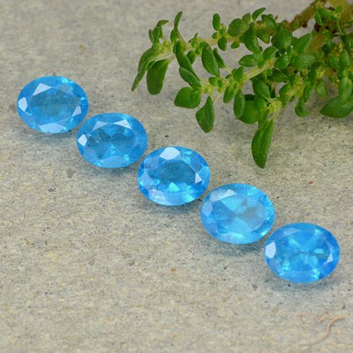 1.90ctw Natural Blue Apatite, Oval, VS