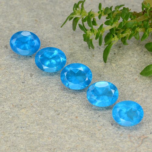 2.21ctw Natural Blue Apatite, Oval, VS
