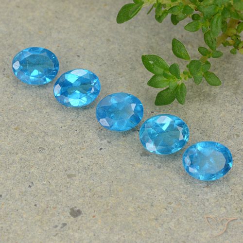 1.66 ct Blue Apatite, 5.1 x 4 mm Oval Cut From Madagascar, Photo A