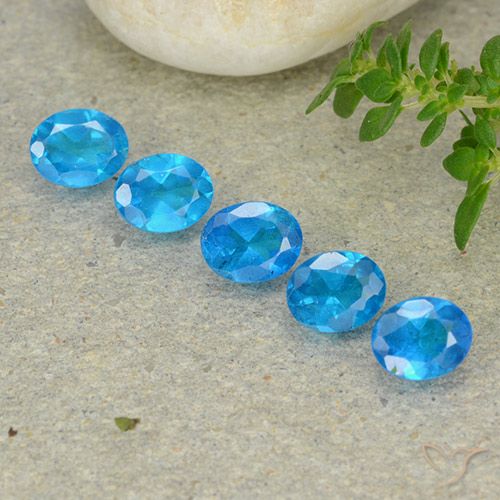 1.65ctw Natural Azure Blue Apatite, Oval, VS
