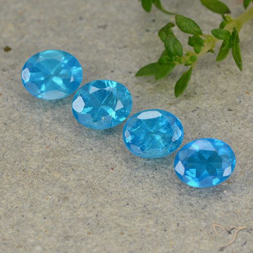 1.58ctw Natural Deep Aqua Blue Apatite, Oval, VS