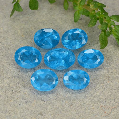 2.90ctw Natural Blue Apatite, Oval, VS