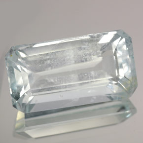 12.22 ct Blue Aquamarine Gemstone, Aquamarine Gem in Octagon Facet Shape for Sale.