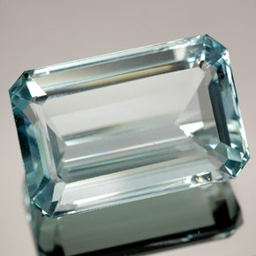 19.12 ct Blue Aquamarine Stone, Natural Aquamarine in Octagon Facet Shape for Sale