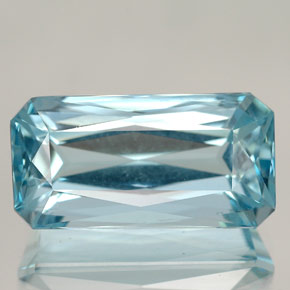 7.45 ct Blue Aquamarine Gemstone, Aquamarine Gem in Octagon / Scissor Cut Shape for Sale.