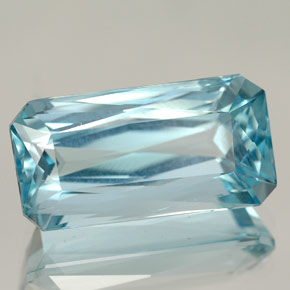7.45 ct Blue Aquamarine Stone, Natural Aquamarine in Octagon / Scissor Cut Shape for Sale