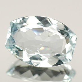 0.51 ct Blue Aquamarine Stone, Natural Aquamarine in Barrel Shape for Sale