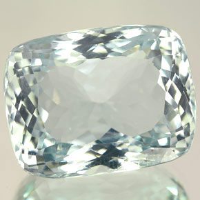 20.22 ct Blue Aquamarine Gemstone, Aquamarine Gem in Cushion-Cut Shape for Sale.