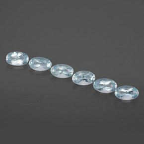 1.25 ct Blue Aquamarine Stone, Natural Aquamarine in Oval Facet Shape for Sale