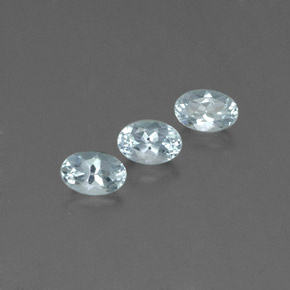 1.57 ct Blue Aquamarine Stone, Natural Aquamarine in Oval Facet Shape for Sale
