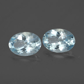 1.37 ct Blue Aquamarine Stone, Natural Aquamarine in Oval Facet Shape for Sale