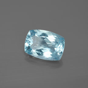 2.77 ct Blue Aquamarine Stone, Natural Aquamarine in Cushion-Cut Shape for Sale