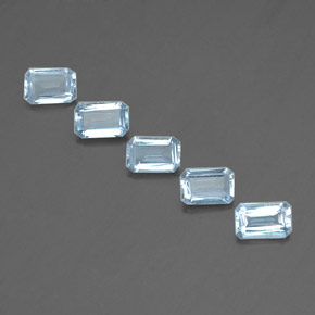 2.26 ct Blue Aquamarine Gemstone, Aquamarine Gem in Octagon Facet Shape for Sale.