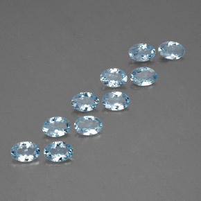 3.75 ct Blue Aquamarine Stone, Natural Aquamarine in Oval Facet Shape for Sale