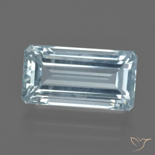 زبرجد أزرق 7.65 قيراطًا ، مقطوع ثماني الأضلاع <cite dir="ltr" lang="en">16 x 8.4</cite> مم من مدغشقر, Photo A