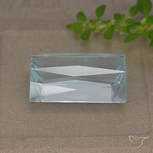 Aquamarine Gemstone in 16.8 x 9.9 mm Size for Sale, Aquamarine Stone in Light Blue Color