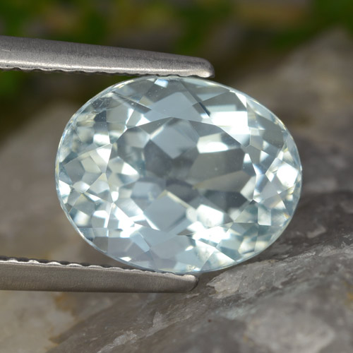 Light Greenish Blue Aquamarine Gem - 3.4ct Oval Facet (ID: 465190)