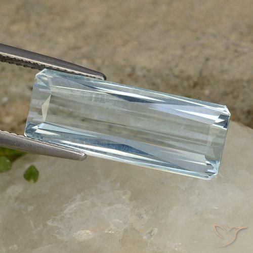 Acquamarina blu da 10,38 ct, taglio ottagonale da 21,9 x 8,4 mm dal Madagascar, Photo A