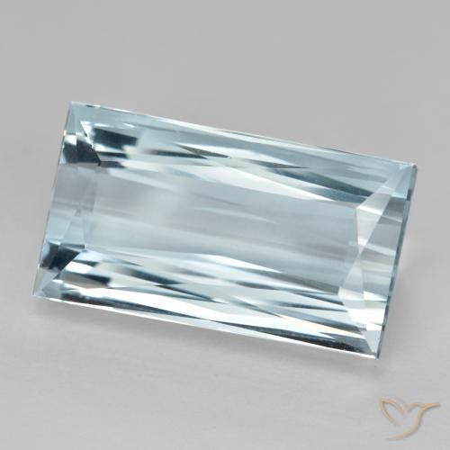 10.58ct Baguette / Scissor Cut Blue Aquamarine from Madagascar, Dimension 17.5 x 9.7mm, VVS Clarity, Natural untreated gemstone, 1pc Aquamarine in Light Blue Color, Mohs Hardness of 7.5 - 8 suitable for daily wear jewelry, Pisces Zodiac Stone, Photo A