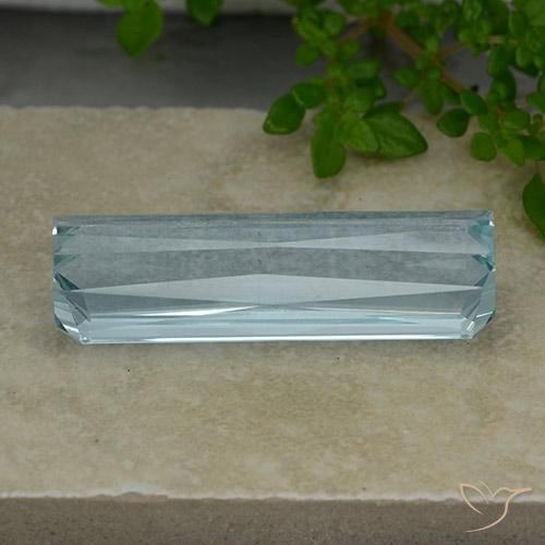 Aquamarine Gemstone in 30.7 x 9.5 mm Size for Sale, Aquamarine Stone in Light Aqua Blue Color