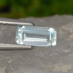 0.4ct Octagon Step Cut Light Blue Aquamarine Gem for sale 0.4ct Octagon Step Cut Light Blue Aquamarine Gem (ID: 497740)