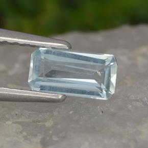 0.5ct Octagon Step Cut Light Blue Aquamarine Gem for sale 0.5ct Octagon Step Cut Light Blue Aquamarine Gem (ID: 497742)