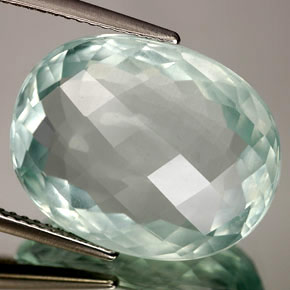 14.10 ct Blue Aquamarine Gemstone, Aquamarine Gem in Oval Checkerboard Shape for Sale.