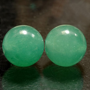 Aventurine Gemstone in 8.1 mm Size for Sale, Aventurine Stone in Green Color