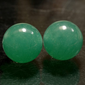 7.20 ct Green Aventurine Gemstone, Aventurine Gem in Drilled Sphere Shape for Sale.