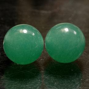 Aventurine Gemstone in 8.2 mm Size for Sale, Aventurine Stone in Green Color