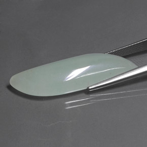 Aventurine Gemstone in 35.1 x 10.6 mm Size for Sale, Aventurine Stone in Bright Green Color