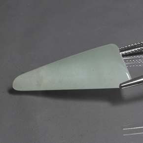 Aventurine Gemstone in 28.1 x 20.5 mm Size for Sale, Aventurine Stone in Bright Green Color