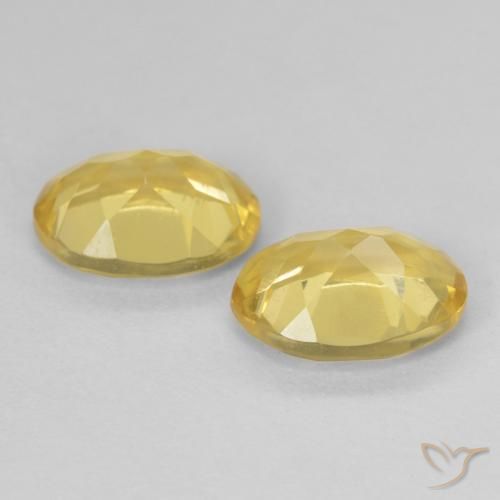 Beryl Gemstones in 8 x 6 mm (calibrated) Size for Sale, Beryl Stones in Light Gold Color
