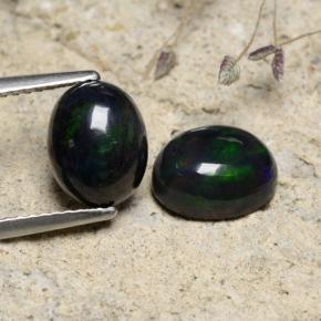 彩色 黑蛋白石 Gem - 1.3ct 椭圆形凸面型 (ID: 473115)