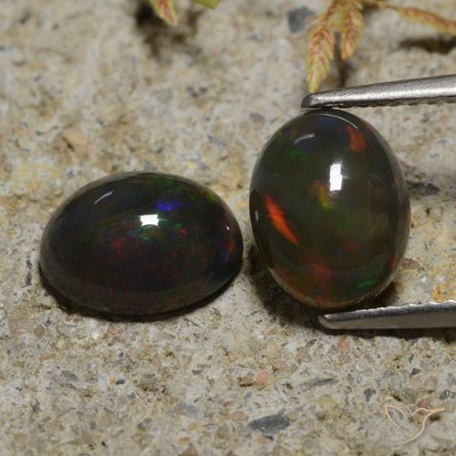 2.65ctw Natural Multicolor Black Opal, Oval, Translucent