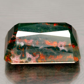 Bloodstone Gemstone in 17.4 x 11.8 mm Size for Sale, Bloodstone Stone in Spotted Green Color